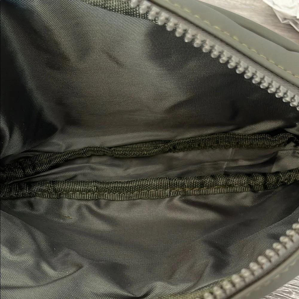 Steven Madden Olive Green Belt Bag - Picture 6 of 7